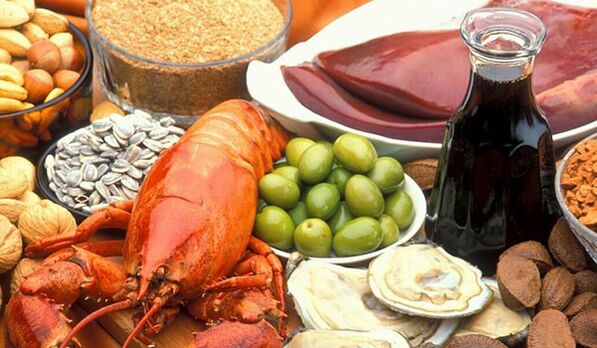 Seafood and nuts in men's diet can effectively enlarge penis
